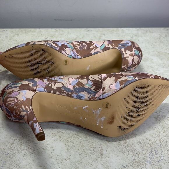 BCBGeneration Heels 9.5 Beautifully Unique! - Picture 5 of 9